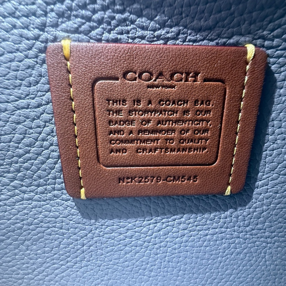 Coach Lana 23 in Ash Brand New - Picture 6 of 8